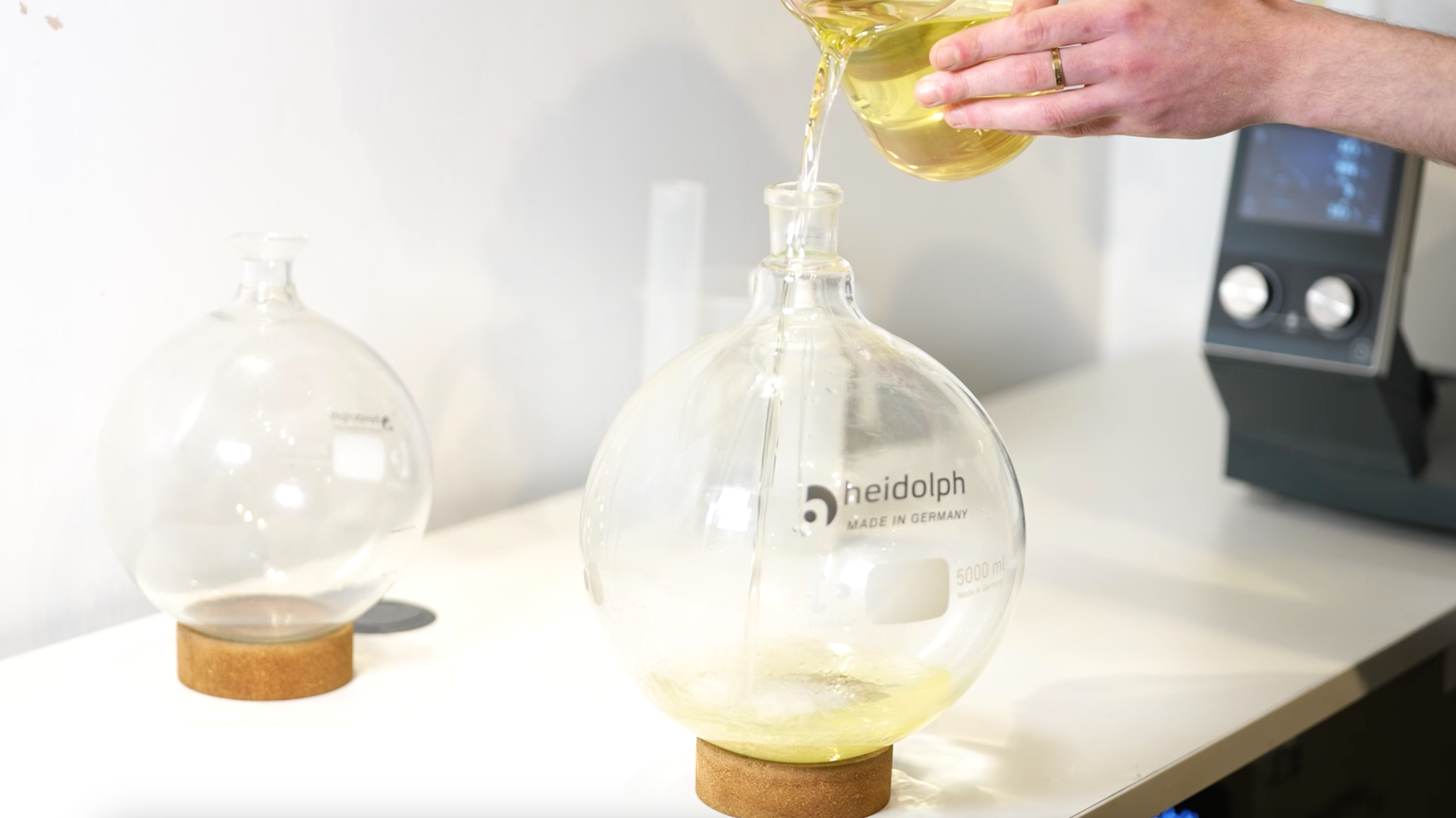 Sphere Botanical Vodka: How Our RotoVap Creates Unique Flavours