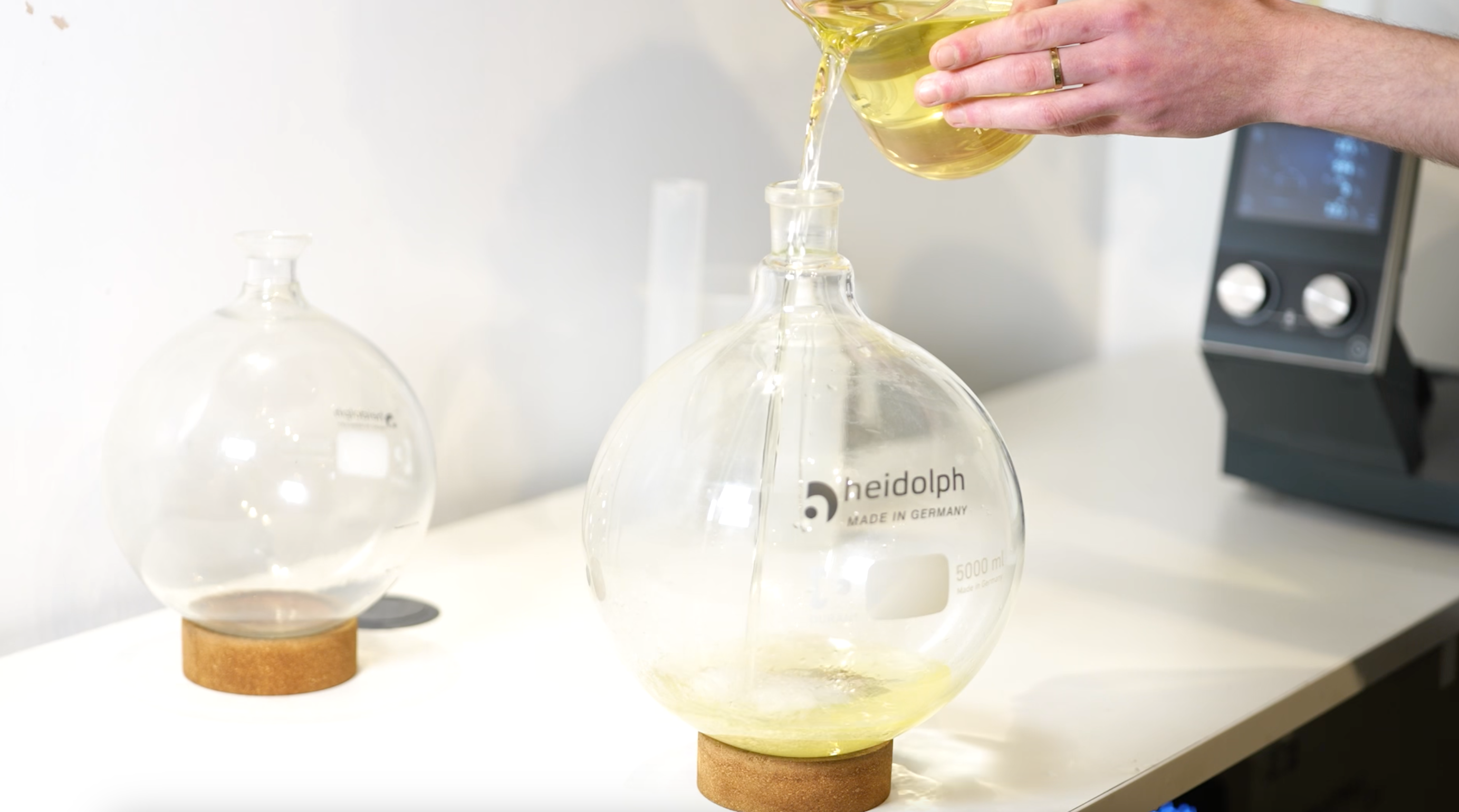 Sphere Botanical Vodka: How Our RotoVap Creates Unique Flavours