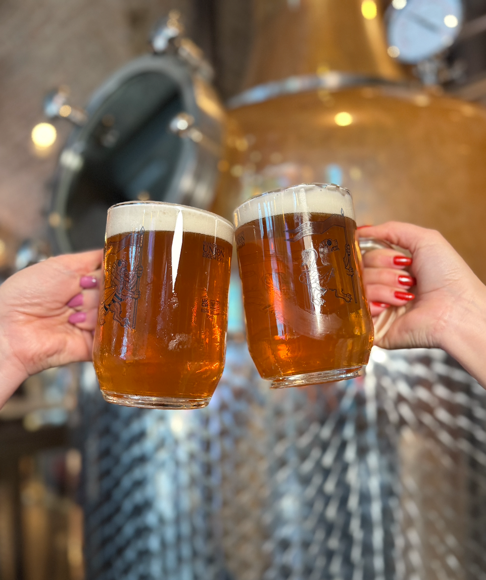 Pizza, Cocktails & Oasis: Your Pre-Gig Pop-Up at The Spirit of Manchester Distillery